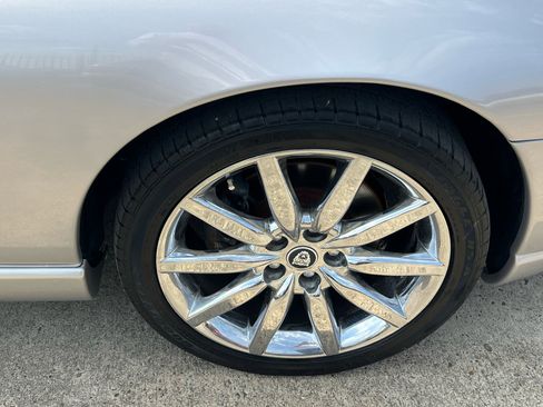 Used 2006 Jaguar XK8 Coupe image 52