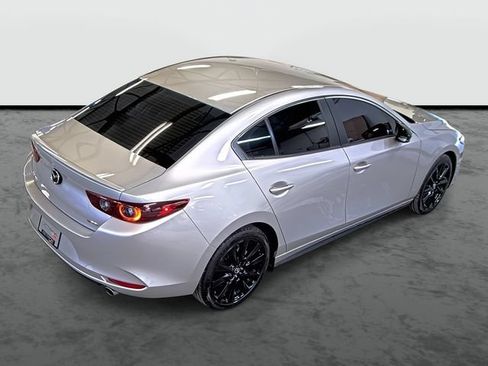 Used 2024 MAZDA MAZDA3 s FWD image 4