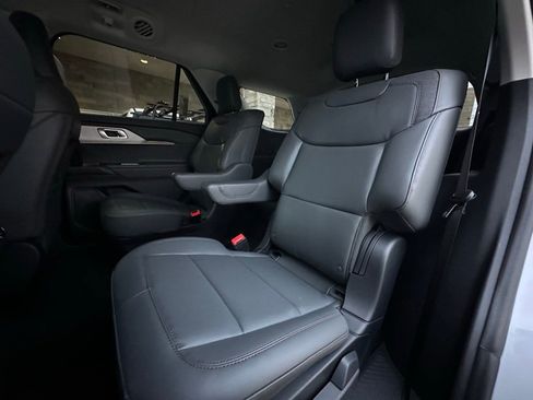 New 2026 Ford Explorer Active w/ Active Comfort Package image 44