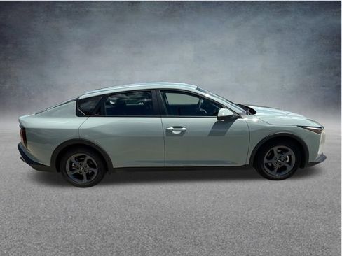 Used 2025 Kia K4 FWD image 11