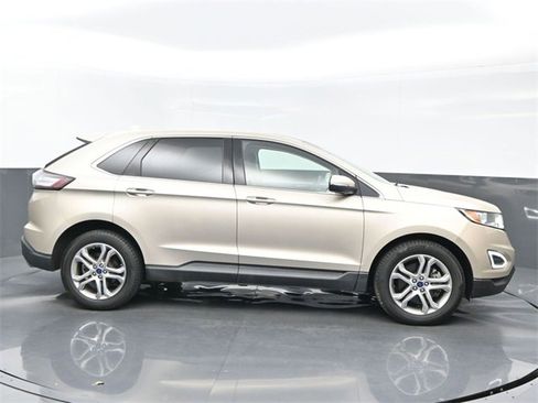Used 2017 Ford Edge Titanium w/ Equipment Group 301A image 7