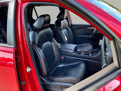 Used 2025 Honda Pilot TrailSport image 23