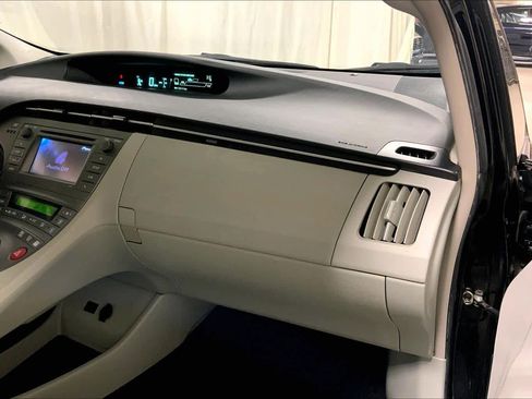Used 2012 Toyota Prius Two FWD image 18