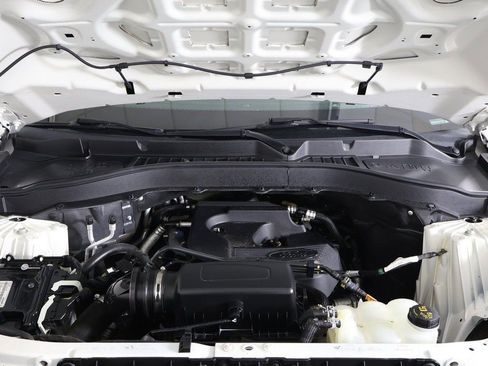 Used 2020 Ford Explorer XLT w/ Comfort Package image 21