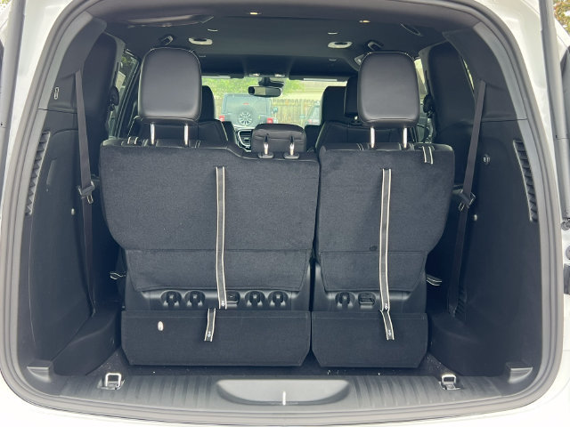 New 2027 Chrysler Pacifica Select FWD image 31