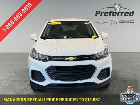 Used 2020 Chevrolet Trax LS w/ Tint and Cruise Package AWD/4WD image 13