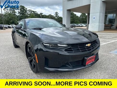 Used 2023 Chevrolet Camaro LT RWD image 1