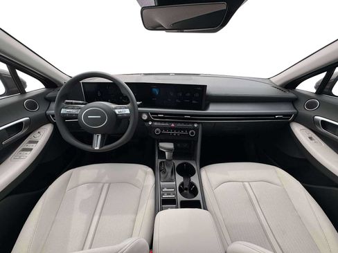 New 2026 Hyundai Sonata SE FWD image 13
