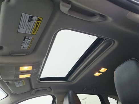 Used 2025 MAZDA CX-5 Carbon Edition image 9