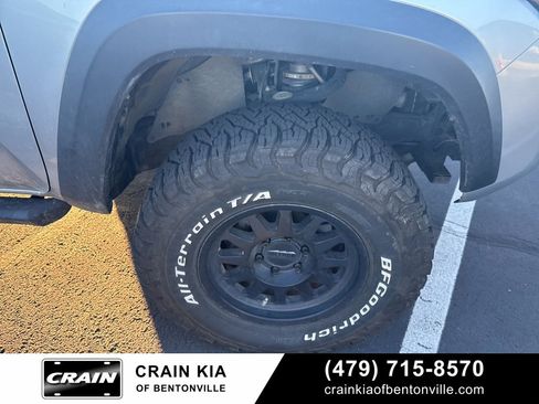 Used 2021 Toyota Tacoma TRD Off-Road image 15