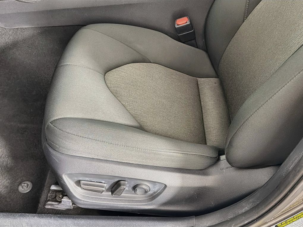 Used 2023 Toyota Camry LE FWD image 24