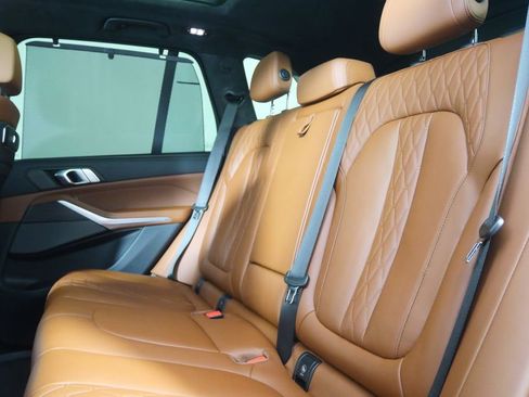 Used 2024 BMW X5 xDrive40i w/ Executive Package image 16