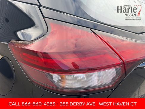 Certified 2024 Nissan Kicks SR image 32