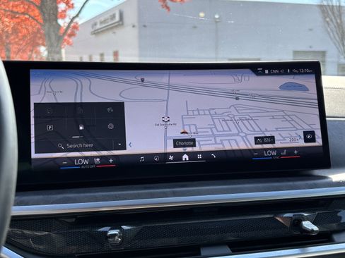 Certified 2024 BMW X5 xDrive40i w/ M Sport Package image 25