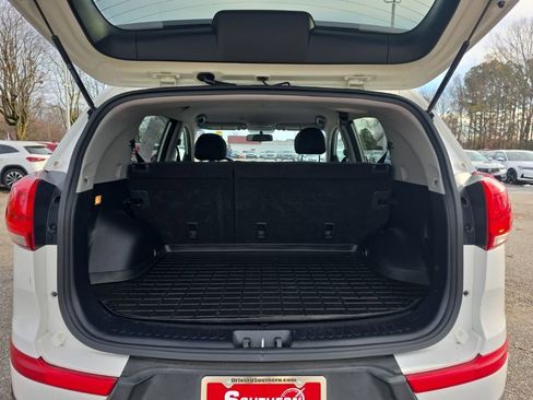 Used 2014 Kia Sportage LX image 17