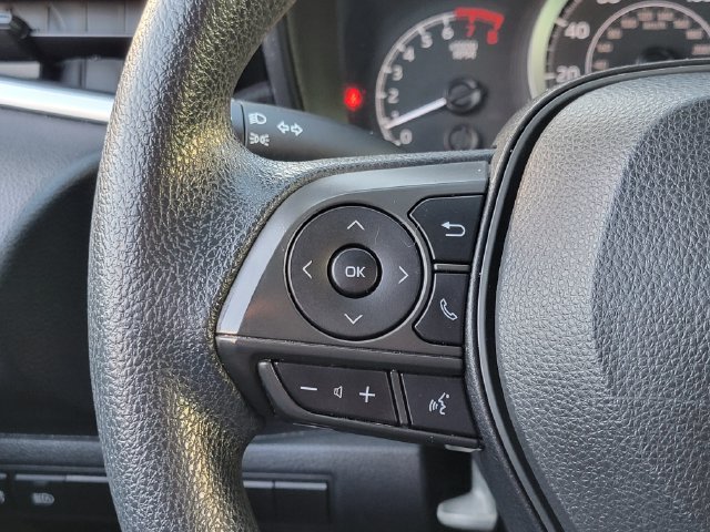 Used 2021 Toyota Corolla LE FWD image 7