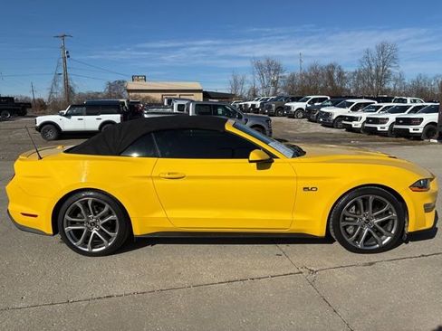 Used 2018 Ford Mustang GT Premium w/ Equipment Group 401A image 10