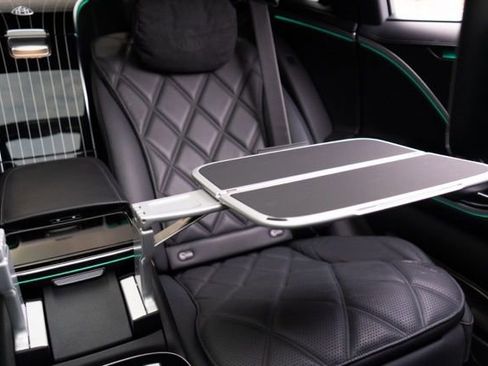 Used 2023 Mercedes-Benz Maybach S 580 4MATIC image 45