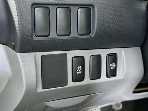 Used 2013 Toyota Tacoma 4x4 Regular Cab image 18