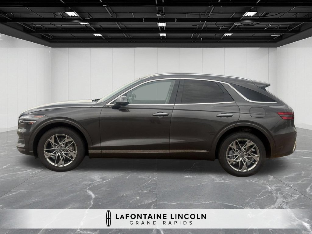Used 2025 Genesis GV70 2.5T AWD/4WD image 2