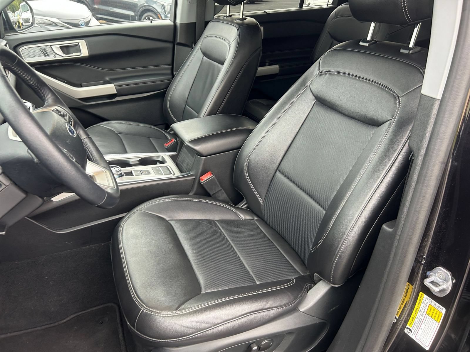 Used 2024 Ford Explorer Limited RWD image 39