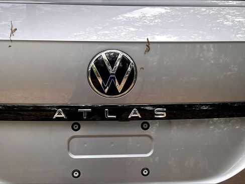 Used 2022 Volkswagen Atlas Cross Sport SEL R-Line w/ Cross Sport MDO Package image 33