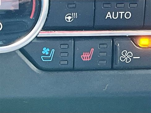 Used 2020 Ford Expedition Limited w/ Special Edition Package image 21