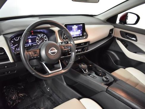 Certified 2024 Nissan Rogue SV w/ SV Premium Package AWD/4WD image 13