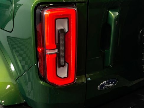 Used 2025 Ford Bronco Outer Banks image 13