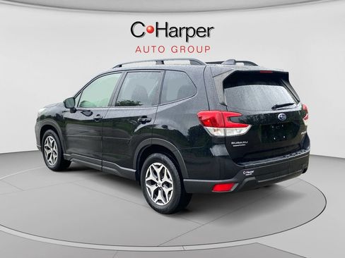 Used 2021 Subaru Forester Premium AWD/4WD image 5