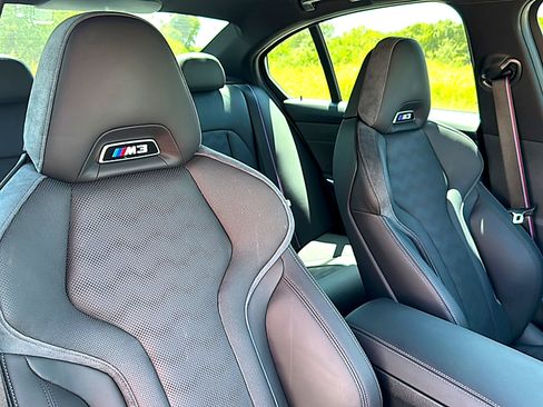Used 2025 BMW M3 Competition AWD/4WD image 28