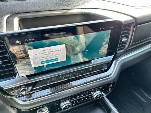 Used 2024 GMC Sierra 1500 Elevation image 28