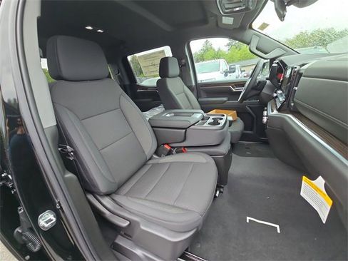 New 2026 GMC Sierra 1500 Elevation image 29