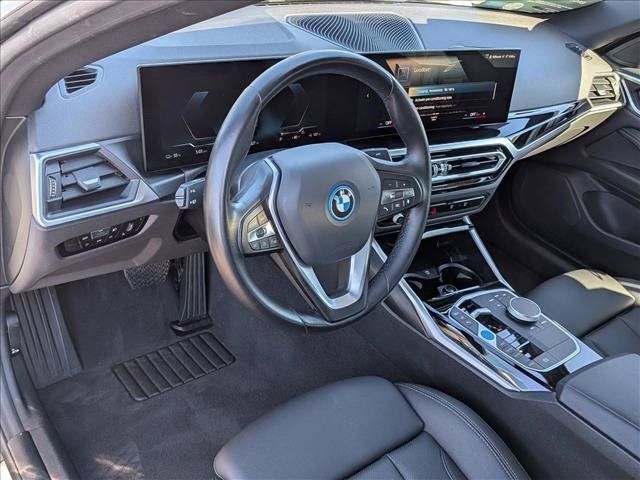 Certified 2023 BMW i4 eDrive35 w/ Parking Assistance Package RWD image 9