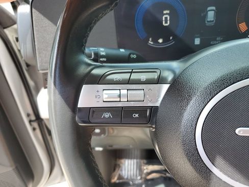 Used 2024 Hyundai Kona SEL FWD image 27