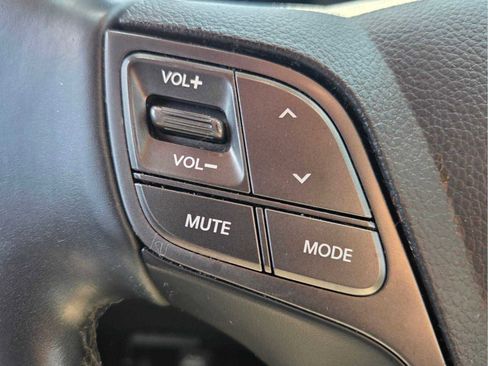 Used 2018 Hyundai Santa Fe Sport FWD image 32