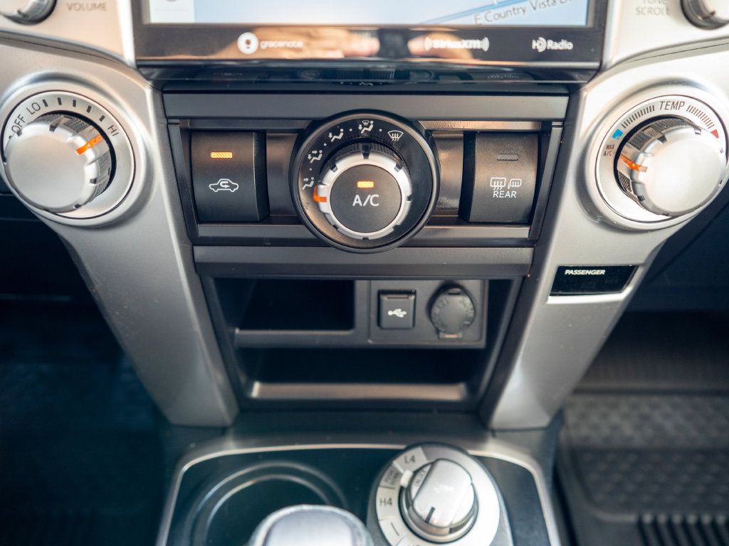 Used 2020 Toyota 4Runner SR5 Premium w/ Moonroof Package AWD/4WD image 25