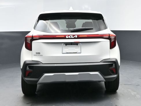 New 2026 Kia Seltos LX image 13