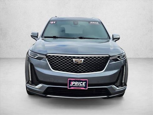 Used 2021 Cadillac XT6 Premium Luxury image 2