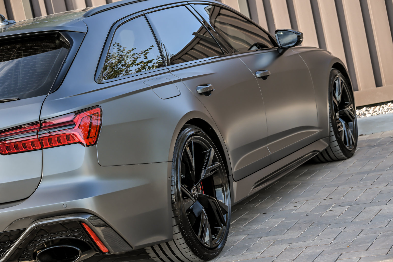 Used 2022 Audi RS 6 AWD/4WD image 16