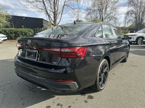 New 2026 Volkswagen Jetta SE image 5