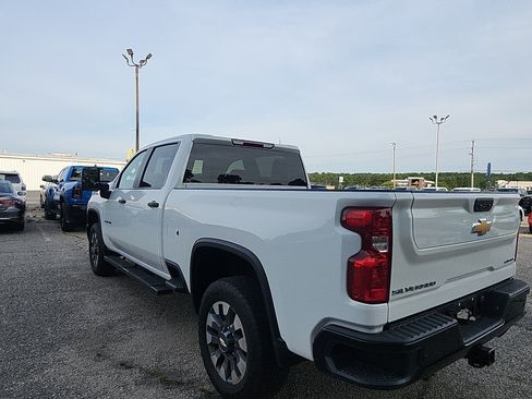 Used 2024 Chevrolet Silverado 2500 Custom w/ Custom Value Package AWD/4WD image 3