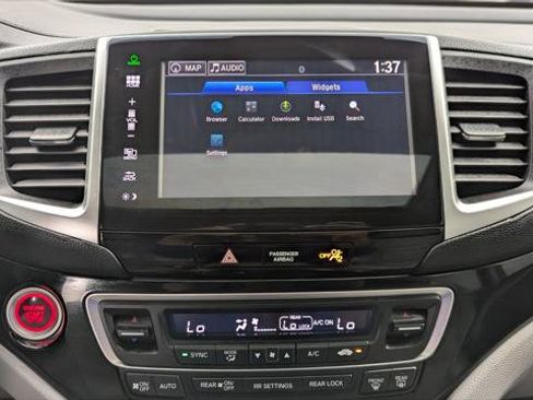Used 2016 Honda Pilot Touring image 26