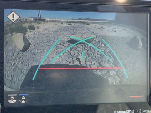 Used 2019 Toyota RAV4 XLE w/ Convenience Package FWD image 20