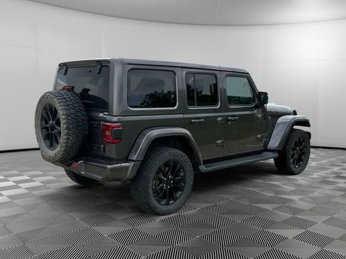 Used 2021 Jeep Wrangler Unlimited Sahara AWD/4WD image 5