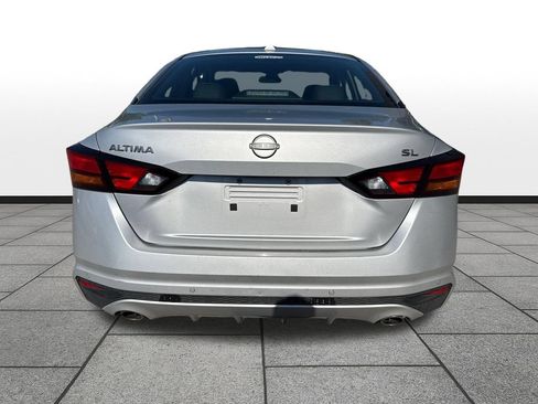 Used 2023 Nissan Altima 2.5 SL FWD image 4