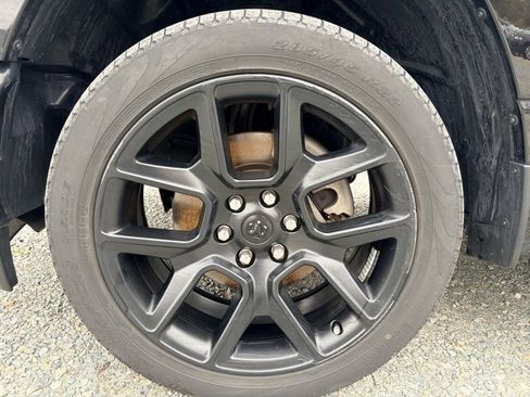 Used 2023 RAM 1500 Laramie image 5