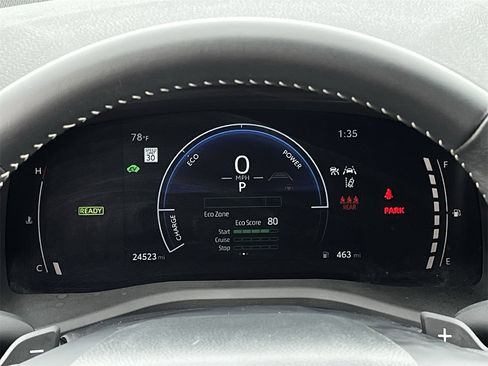 Used 2025 Toyota Camry SE w/ Convenience Package image 13