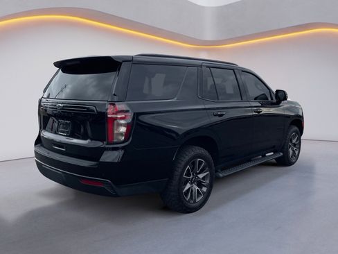 Used 2024 Chevrolet Tahoe Z71 w/ Luxury Package image 3