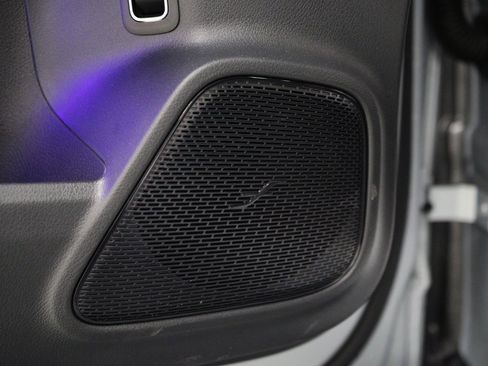 New 2026 Mercedes-Benz GLB 250 4MATIC image 17